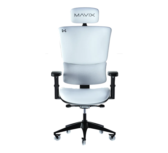 Valkyrae currently sits in the Mavix M9 gaming chair on her streams and Youtube videos.