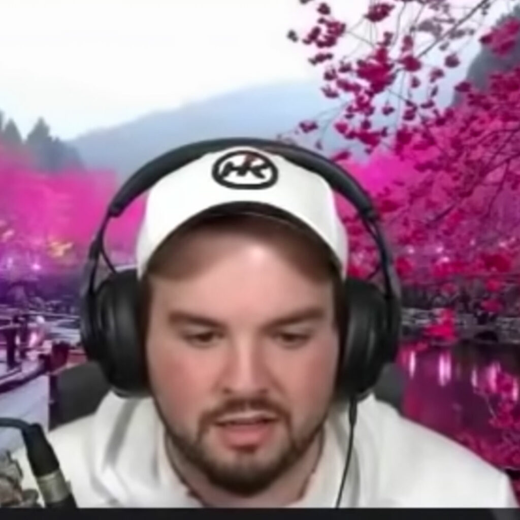 Hiko is a professional valorant streamer for 100 thieves