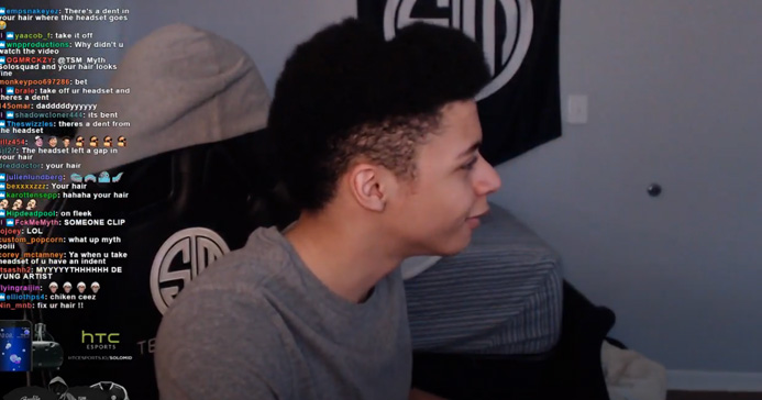 myth showing a hair dent after taking off his headset on a twitch stream